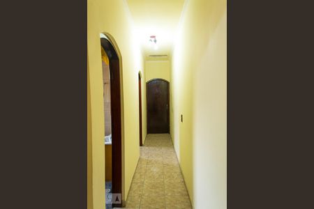 Casa à venda com 173m², 3 quartos e 2 vagas Casa à venda com 173m², 3 quartos e 2 vagasCorredor