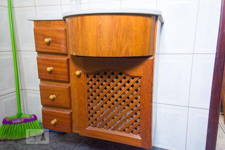 Casa à venda com 173m², 3 quartos e 2 vagas Casa à venda com 173m², 3 quartos e 2 vagasGabinete