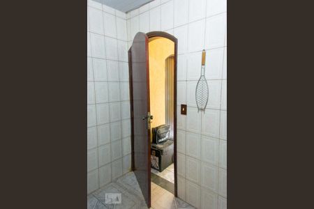 Casa à venda com 173m², 3 quartos e 2 vagas Casa à venda com 173m², 3 quartos e 2 vagasCozinha da Edícula