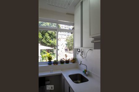 Apartamento à venda com 74m², 2 quartos e 1 vaga Apartamento à venda com 74m², 2 quartos e 1 vagaCozinha