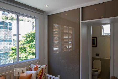 Apartamento à venda com 74m², 2 quartos e 1 vaga Apartamento à venda com 74m², 2 quartos e 1 vagaQuarto