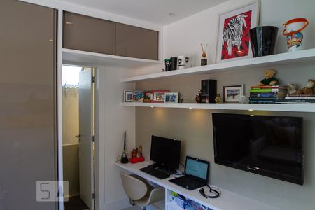Apartamento à venda com 74m², 2 quartos e 1 vaga Apartamento à venda com 74m², 2 quartos e 1 vagaQuarto
