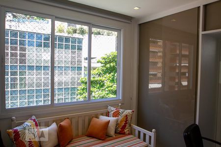 Quarto de apartamento à venda com 2 quartos, 74m² em Lagoa, Rio de Janeiro