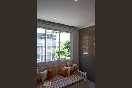 Quarto de apartamento à venda com 2 quartos, 74m² em Lagoa, Rio de Janeiro