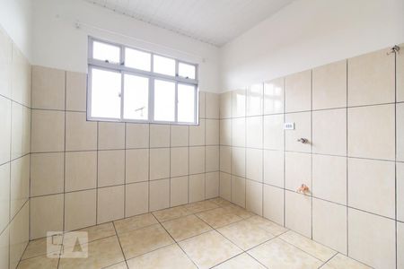 Cozinha de apartamento para alugar com 1 quarto, 45m² em Novo Mundo, Curitiba