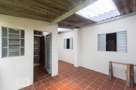Casa à venda com 80m², 3 quartos e 1 vagaArea de serviço