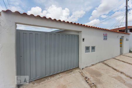 Casa à venda com 80m², 3 quartos e 1 vagaFachada