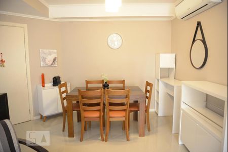 Sala de apartamento para alugar com 3 quartos, 84m² em Centro, Canoas