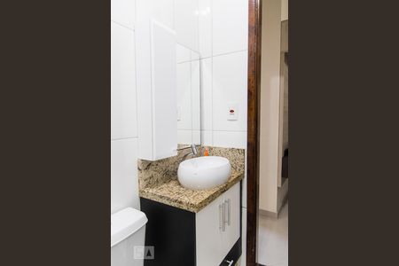 Apartamento à venda com 55m², 2 quartos e 1 vaga Apartamento à venda com 55m², 2 quartos e 1 vagaBanheiro