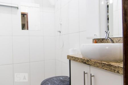 Apartamento à venda com 55m², 2 quartos e 1 vaga Apartamento à venda com 55m², 2 quartos e 1 vagaBanheiro