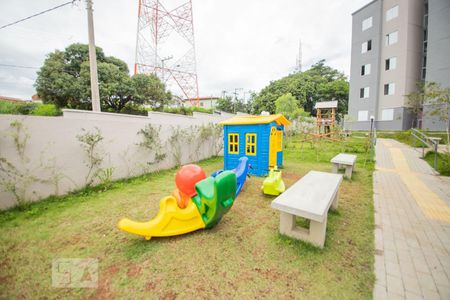 Apartamento à venda com 42m², 2 quartos e 1 vaga Apartamento à venda com 42m², 2 quartos e 1 vagaplayground