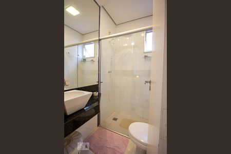 Apartamento para alugar com 69m², 2 quartos e 1 vaga Apartamento para alugar com 69m², 2 quartos e 1 vagaBanheiro