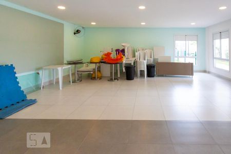 Apartamento à venda com 49m², 2 quartos e 1 vagaSalão de festas 2