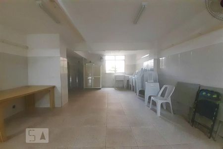 Apartamento à venda com 49m², 2 quartos e 1 vaga Apartamento à venda com 49m², 2 quartos e 1 vagaÁrea comum - Salão de festas