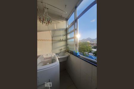 Apartamento à venda com 49m², 2 quartos e 1 vaga Apartamento à venda com 49m², 2 quartos e 1 vagaÁrea de Serviço