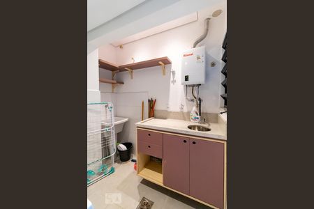 Casa para alugar com 25m², 1 quarto e sem vagaÁrea comum - lavanderia