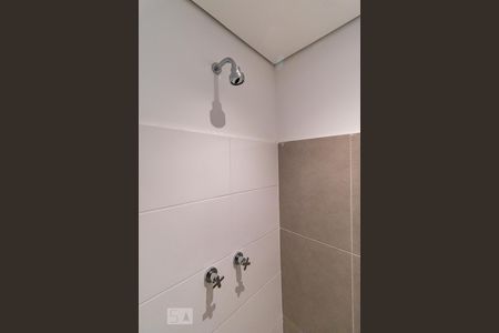 Banheiro de casa para alugar com 1 quarto, 25m² em Cerqueira César, São Paulo