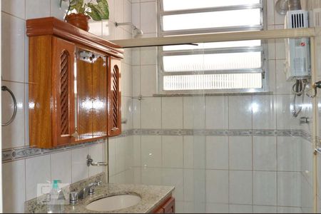 Apartamento para alugar com 65m², 2 quartos e sem vagaBanheiro