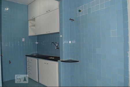 Apartamento para alugar com 65m², 2 quartos e sem vagaCozinha