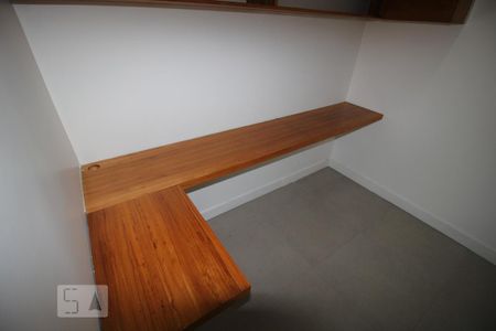 Apartamento para alugar com 63m², 2 quartos e sem vagaQuarto de Serviço