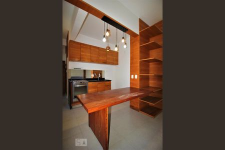 Apartamento para alugar com 63m², 2 quartos e sem vagaCozinha - Armários