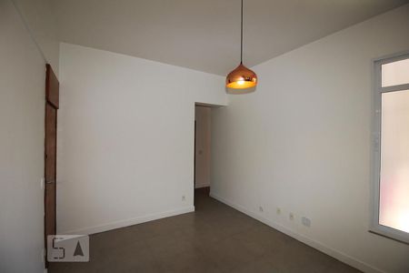 Sala de apartamento para alugar com 2 quartos, 63m² em Botafogo, Rio de Janeiro