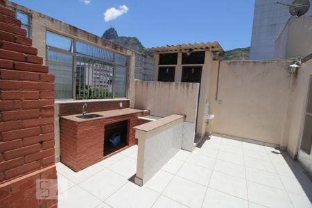 Apartamento para alugar com 63m², 2 quartos e sem vagaÁrea comum - Churrasqueira