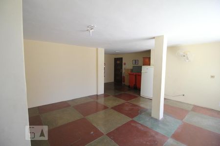 Apartamento para alugar com 63m², 2 quartos e sem vagaÁrea comum - Salão de festas