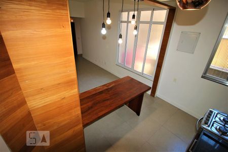 Apartamento para alugar com 63m², 2 quartos e sem vagaCozinha - Armários