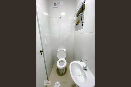 Casa para alugar com 38m², 1 quarto e sem vagaBanheiro