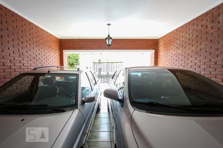 Casa à venda com 300m², 4 quartos e 4 vagasGaragem