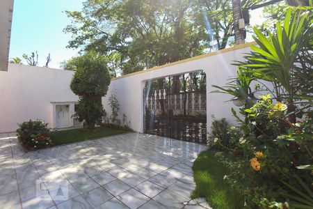 Casa à venda com 300m², 4 quartos e 4 vagasGaragem