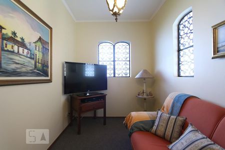 Casa à venda com 300m², 4 quartos e 4 vagasSuíte 1