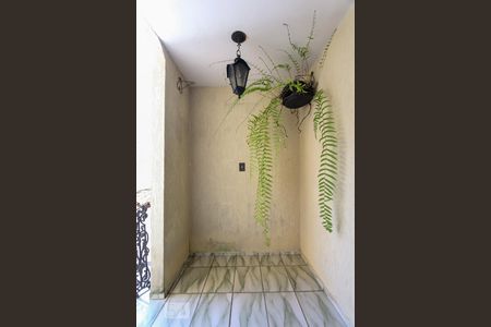 Casa à venda com 300m², 4 quartos e 4 vagasHall de entrada