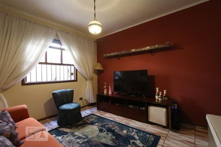 Casa à venda com 300m², 4 quartos e 4 vagasSala de tv