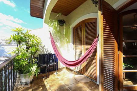 Casa à venda com 300m², 4 quartos e 4 vagasVaranda da sala