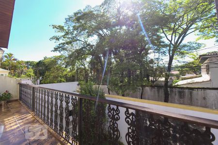 Casa à venda com 300m², 4 quartos e 4 vagasVaranda da sala