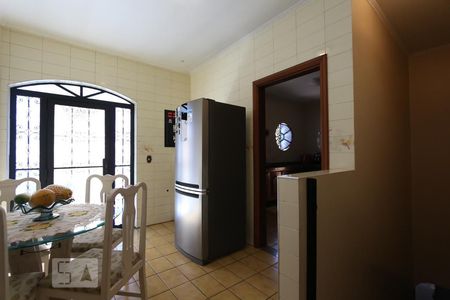 Casa à venda com 300m², 4 quartos e 4 vagasCopa