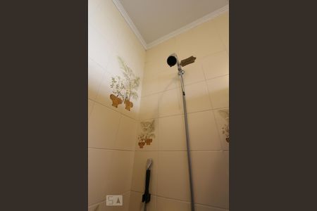 Casa à venda com 300m², 4 quartos e 4 vagasBanheiro da suíte 1 - Chuveiro