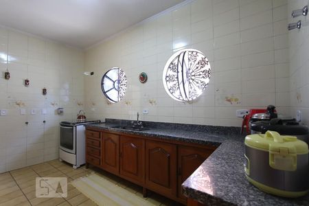 Casa à venda com 300m², 4 quartos e 4 vagasCozinha