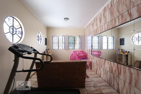 Casa à venda com 300m², 4 quartos e 4 vagasAcademia