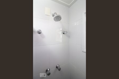 Apartamento para alugar com 51m², 2 quartos e 1 vagaDetalhe banheiro