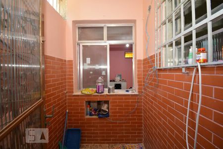 Casa para alugar com 220m², 3 quartos e 3 vagasÁrea entre os Banheiros