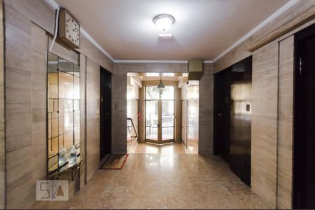 Studio à venda com 34m², 1 quarto e sem vagaHall social