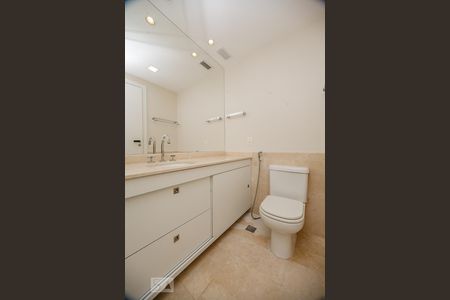 Apartamento à venda com 500m², 4 quartos e 4 vagasBanheiro do Quarto da Suíte 3