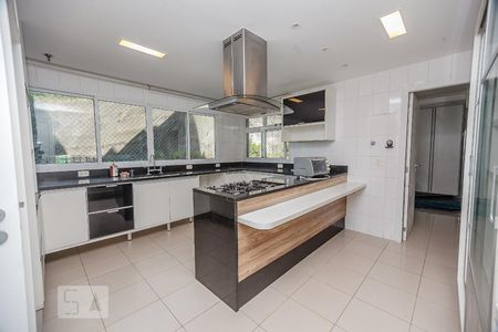 Apartamento à venda com 500m², 4 quartos e 4 vagasCozinha