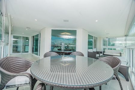 Apartamento à venda com 500m², 4 quartos e 4 vagasVaranda da Sala