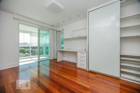 Apartamento à venda com 500m², 4 quartos e 4 vagasQuarto da Suíte 2