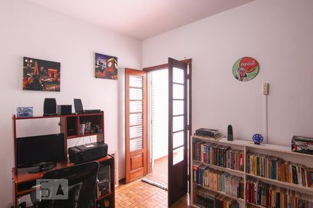 Casa à venda com 178m², 3 quartos e 2 vagasQuarto 2