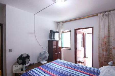 Casa à venda com 178m², 3 quartos e 2 vagasQuarto 1